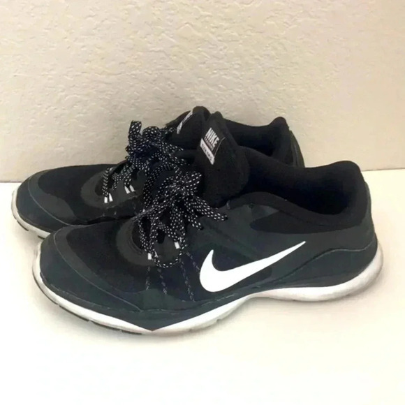 Nike Shoes - Nike Flex Trainer 5 Running Shoes
